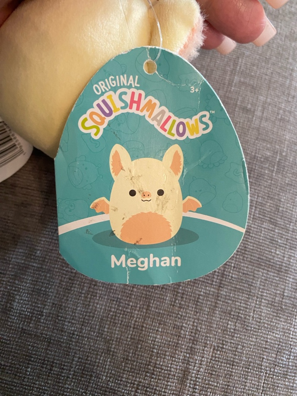 Squishmallows 3.5" Clip-On Meghan The Bat. NWT - Picture 5 of 8
